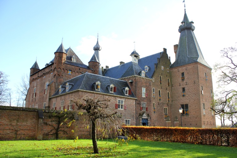 Nederland.  город Wageningen.  и парк Efteling