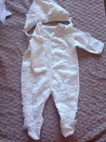 Наша одежда на выписку для зимней малышки))