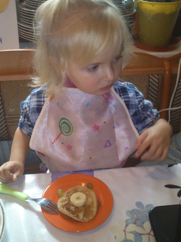 ФМ Готовим с детьми. Неделя 4, банановые оладьи и банановое молоко.