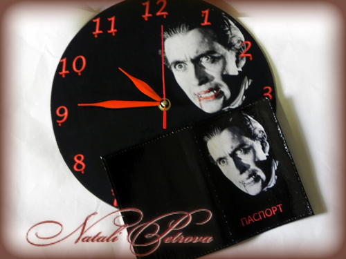 Часы и обложка для паспорта "Дракула"