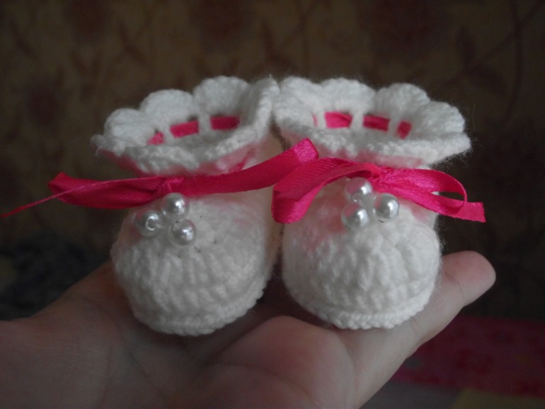 Попросили обвязать пупса в детский сад...