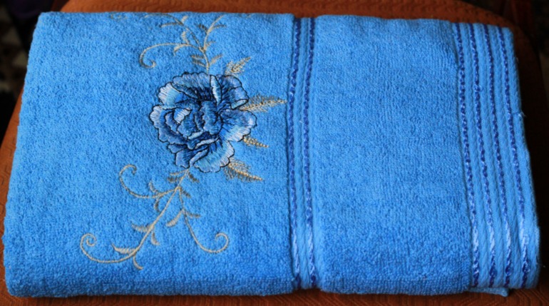 Продам полотенца.