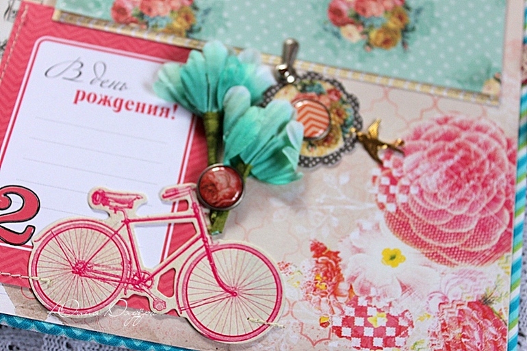 Альбом про первый год девочки Вари