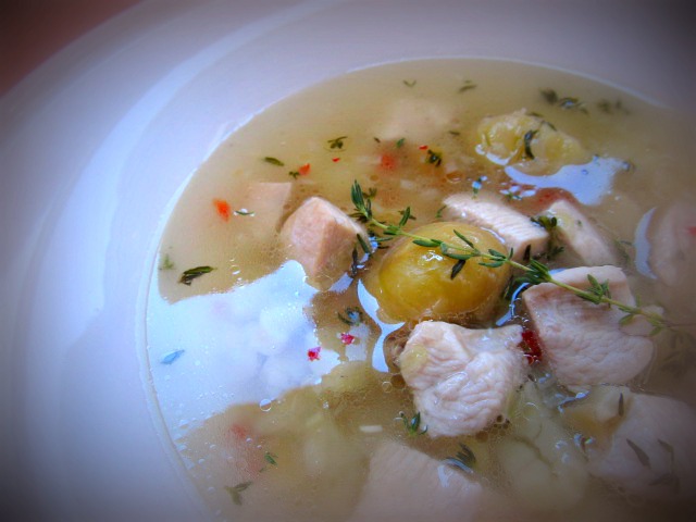 Осенний, ароматный суп с каштанами