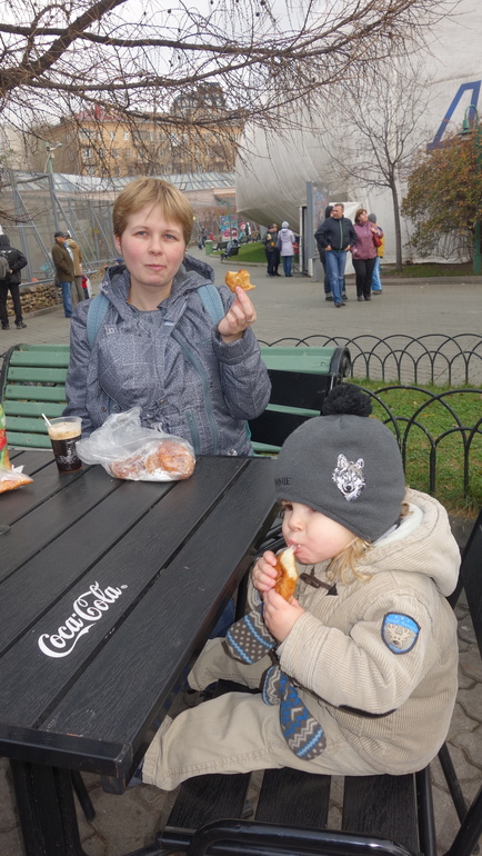 Погодки в зоопарке