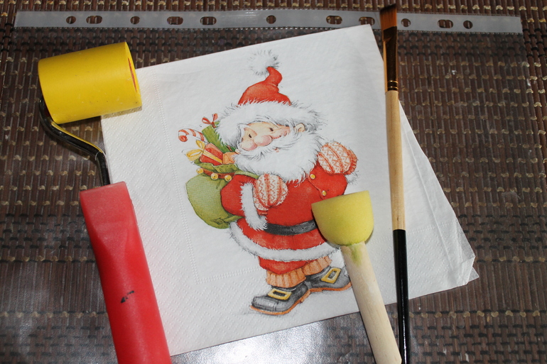 Совместный декупаж бутылочки к празднику.