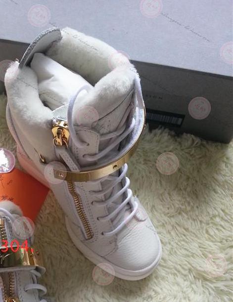 Сникерсы на танкетке на зиму