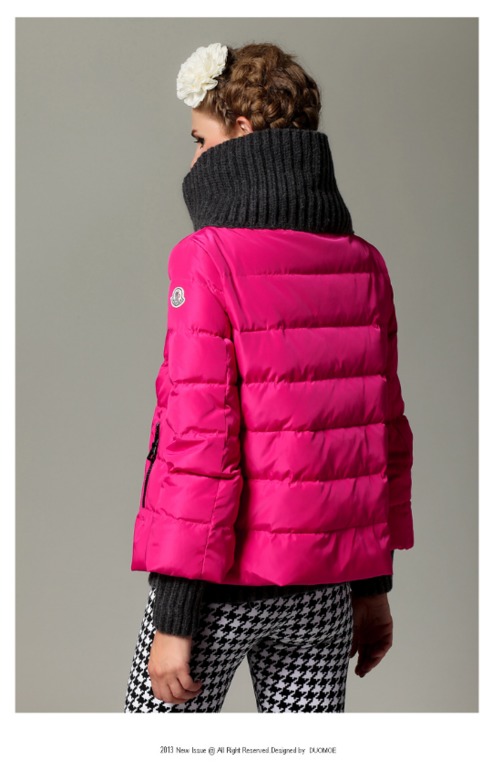стильная пуховая куртка 2014 Moncler ( вязаный ворот, манжеты, пояс)