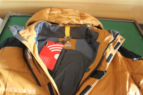 Фото посредника . Зимняя мужская куртка