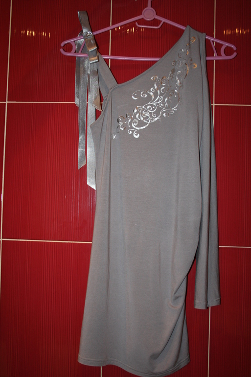 Платье на девочку 11-12 лет!