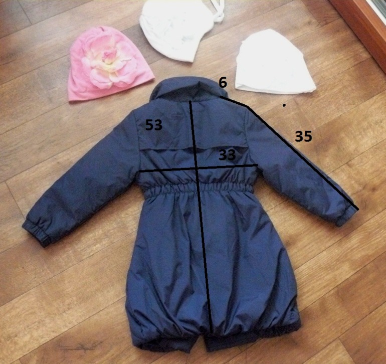 Пальто осеннее р 98 +3 шапочки в подарок Цена 1000!!! Почта за мой счет!!!