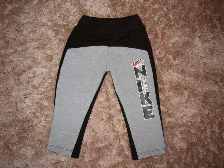 Еще одни штанишки в садик.