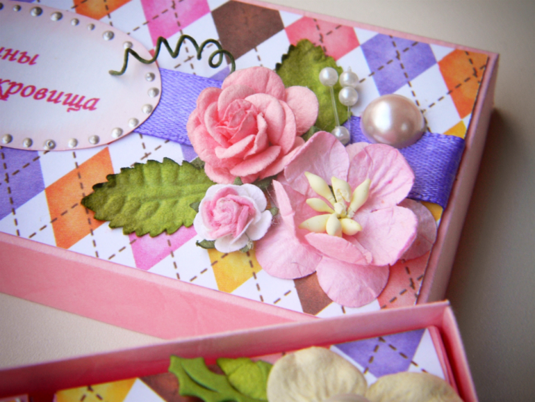 Первые коробочки.