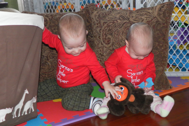 Помощники Санты))) ноябрь 2010 и ноябрь 2013