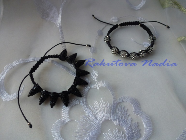 еще браслетики