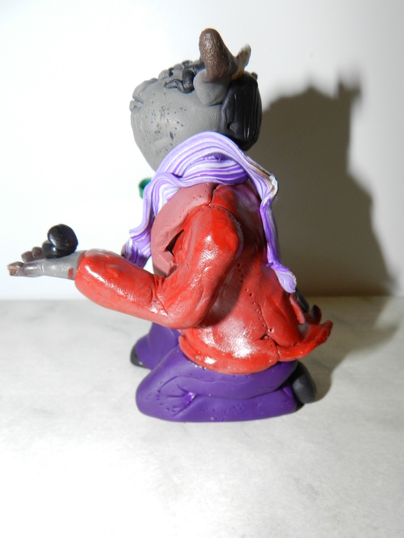 Черт мачо с серьезными намериниями)