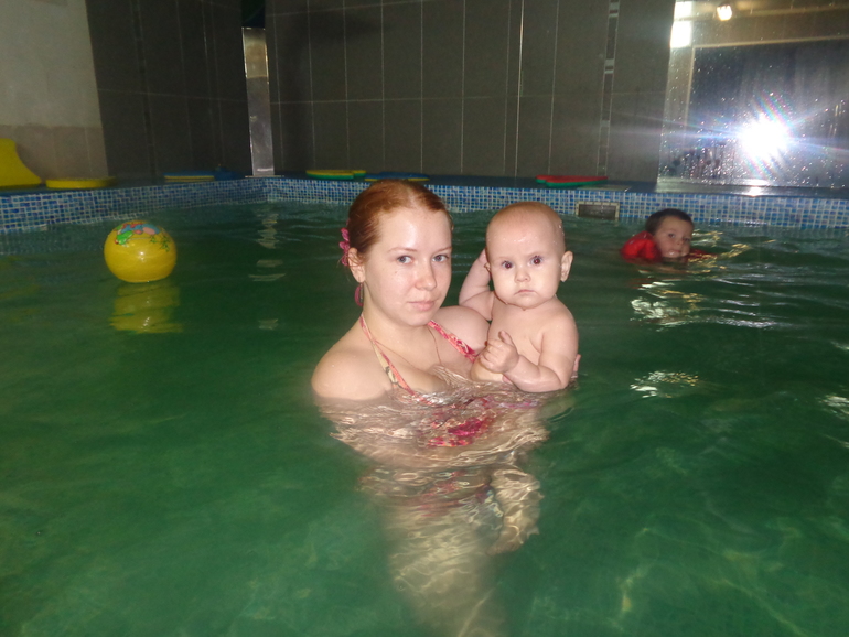 Бассейн-наш досуг)