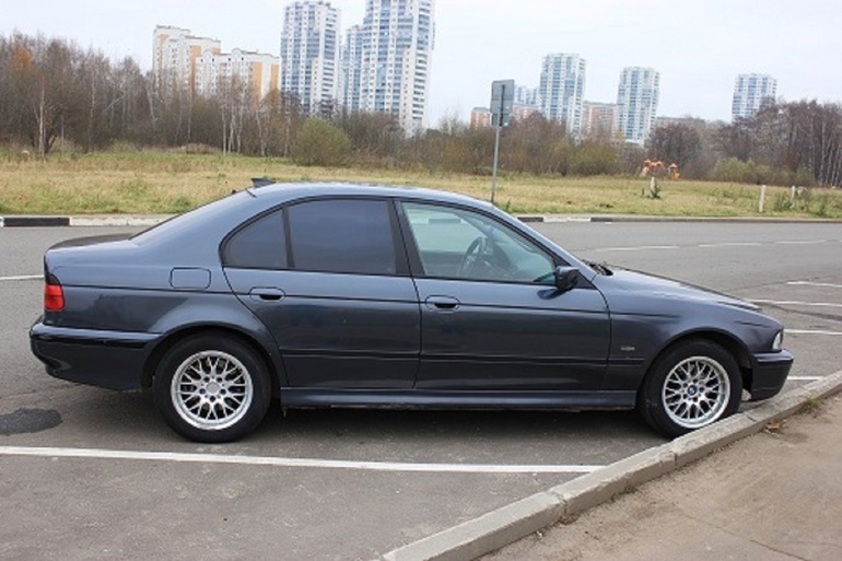 Продаю  BMW 523i АКПП