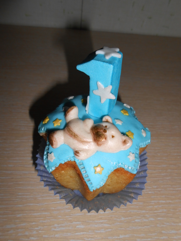Торт Единичка и кексик  для Елисея!