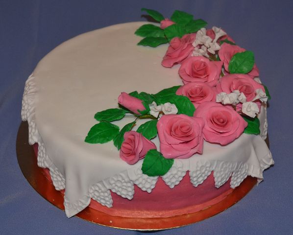 C розами, 2,2 кг