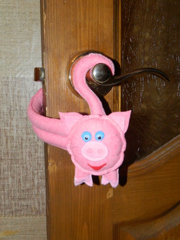 Держатель на дверь.