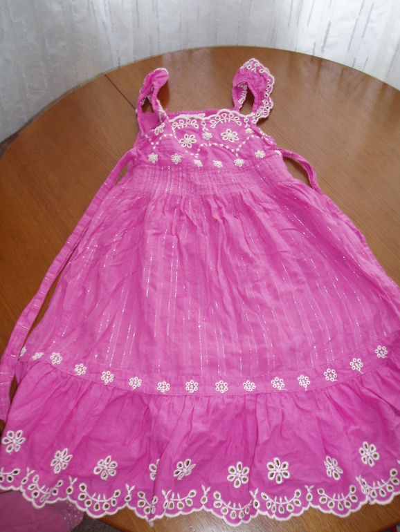 Сарафан Monsoon в хорошем состоянии на девочку 4-5 лет. Цена 400 руб