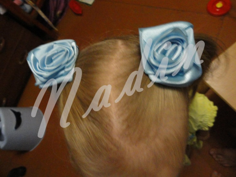 Много розочек больших и маленьких