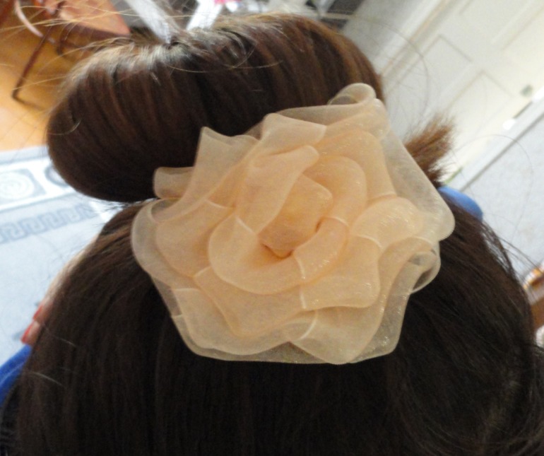 Много розочек больших и маленьких