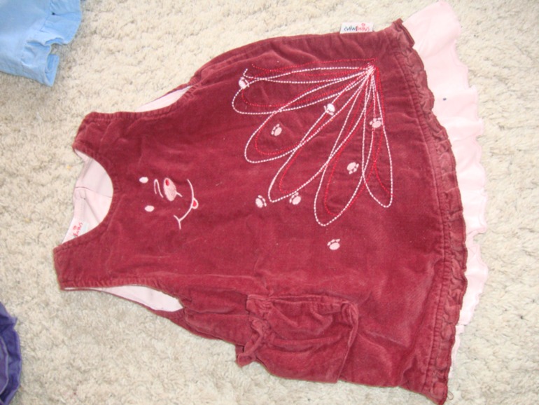 Продаю пакет платьев для девочки