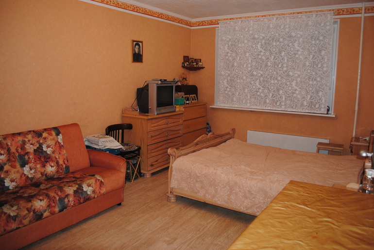 Продам трехкомнатную квартиру на Братиславской