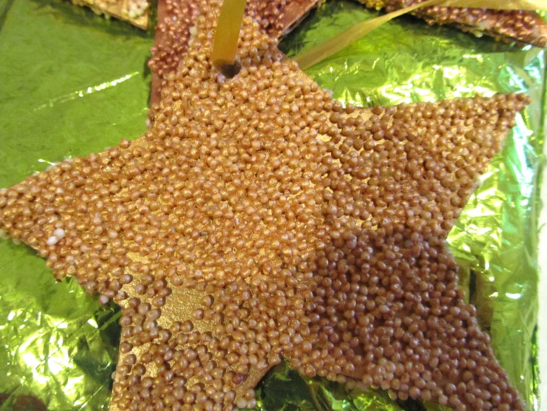 На Новогоднюю ёлку)))