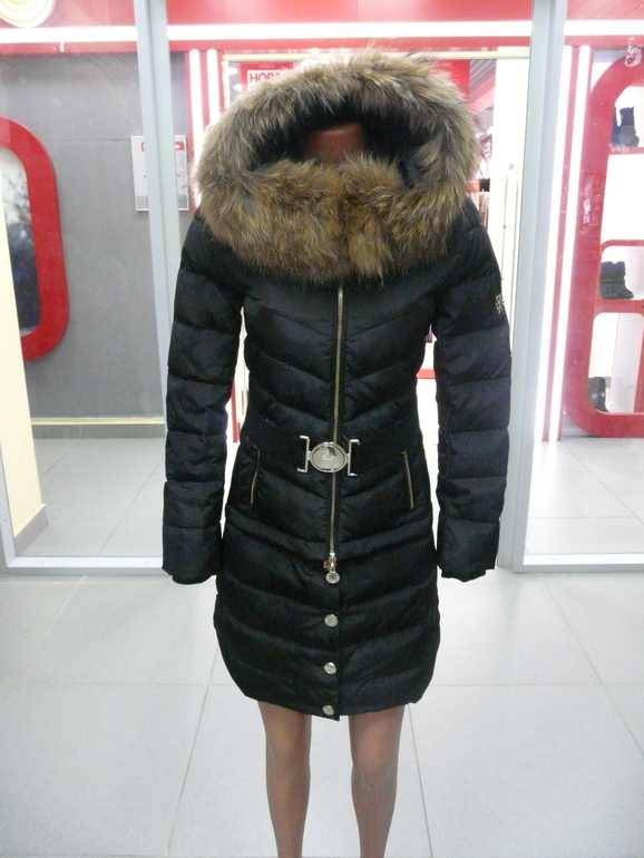 Женские Куртки Moncler, Elisabetta Franchi, Kadali и др.