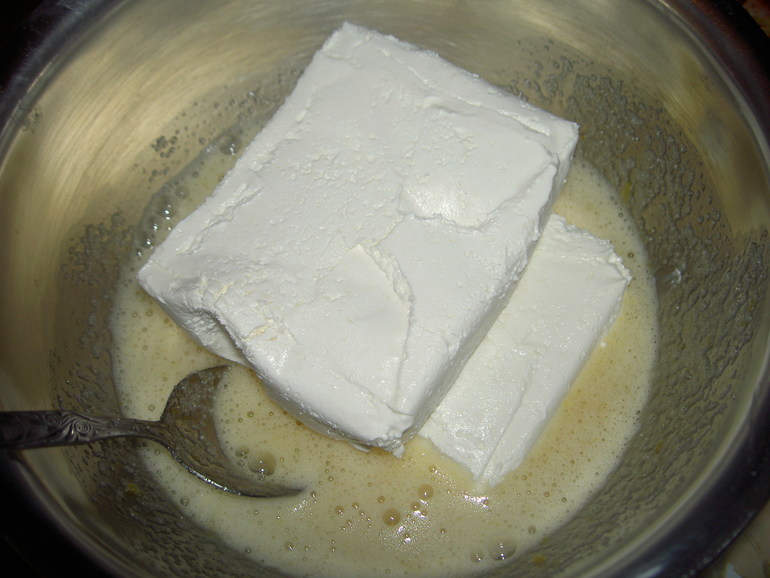 Творожная запеканка с клубникой