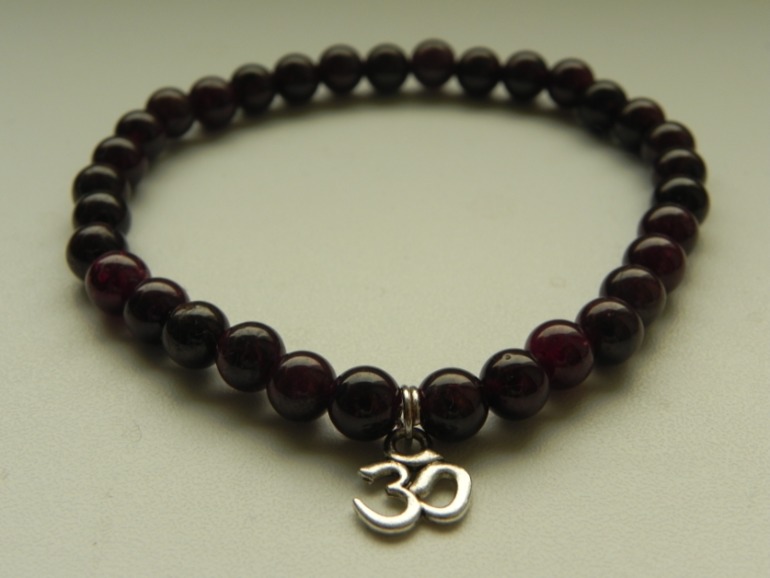 Браслеты из натуральных камней