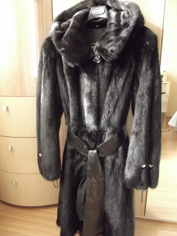 Норковая шуба, размер 44. Срочно