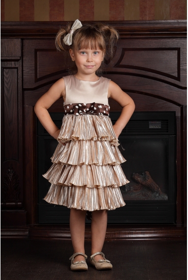 Новые платья, размер 122 и 134.