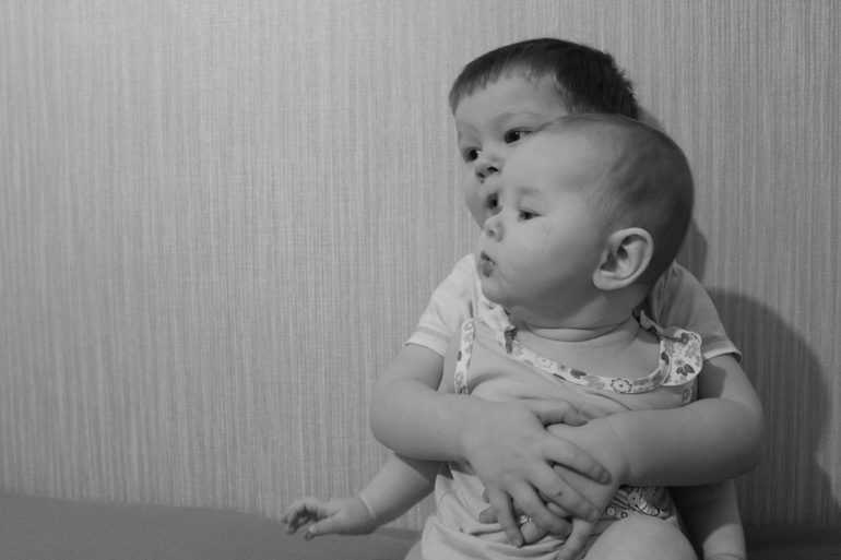 Флешмоб "Детки-погодки"