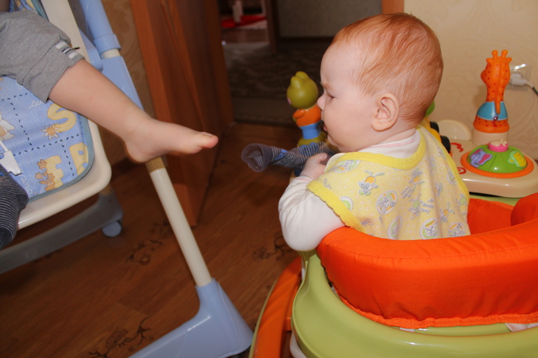 Первые игры погодок