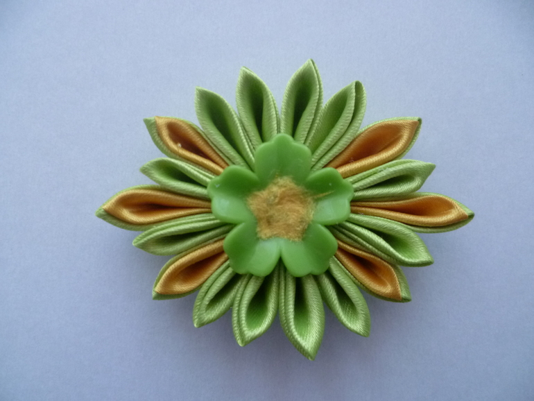 Решила и я попробовать такую красоту сделать.