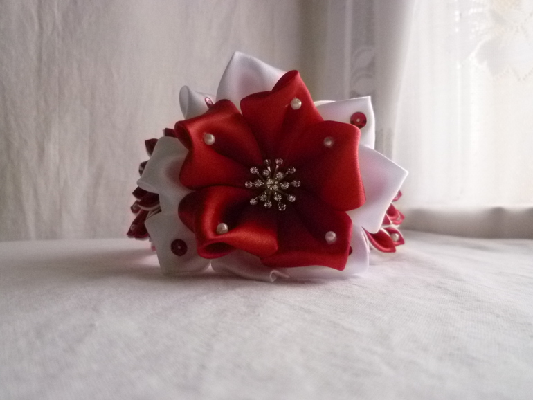 Решила и я попробовать такую красоту сделать.