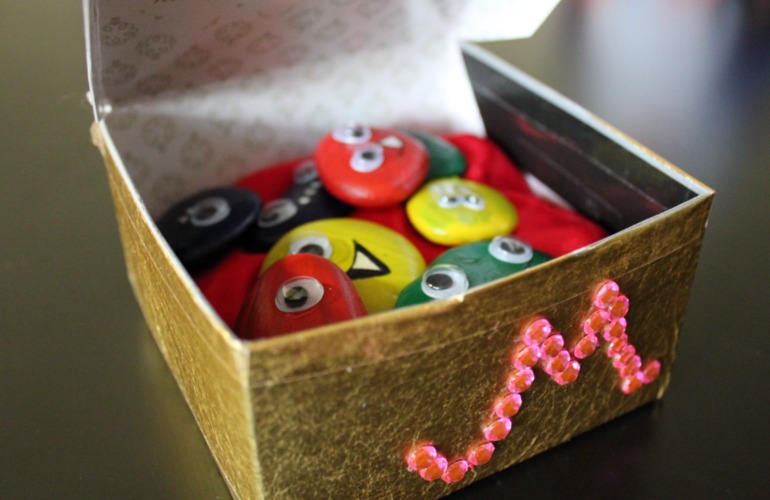 У нас поселились монстрики!!