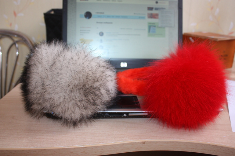 обалденные наушники из натурального песца.