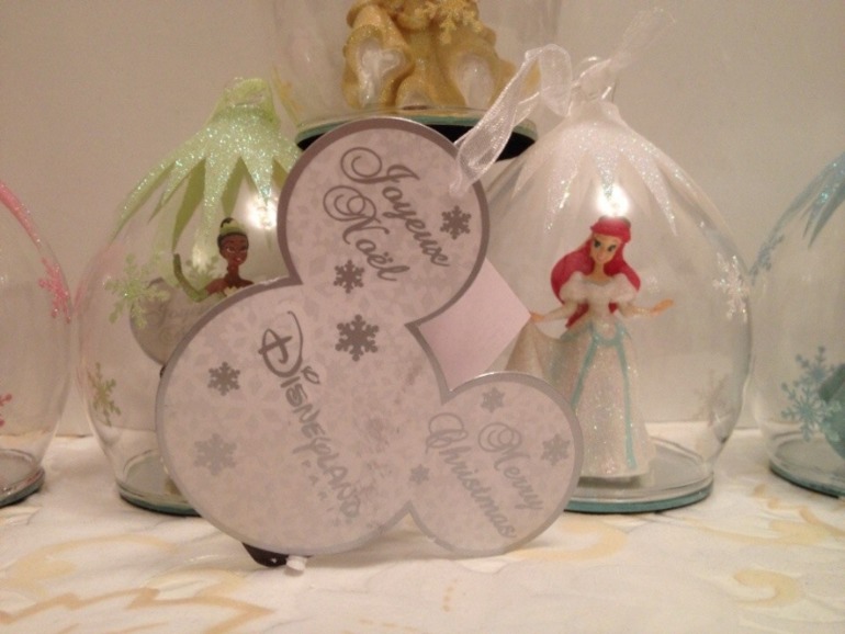 Новогодние игрушки