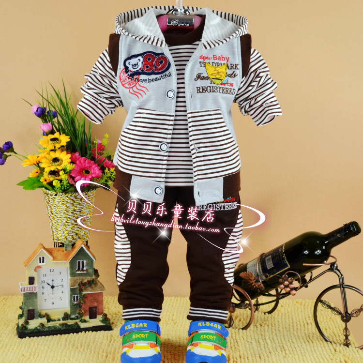 Одежда для мальчиков:костюмы,комплекты,кофты,куртки и др.