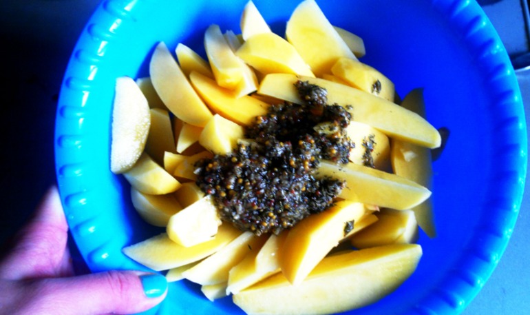 Запеченый глухарь в горчичном маринаде с клюквенным соусом