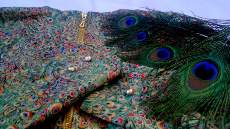 Блузка с баской