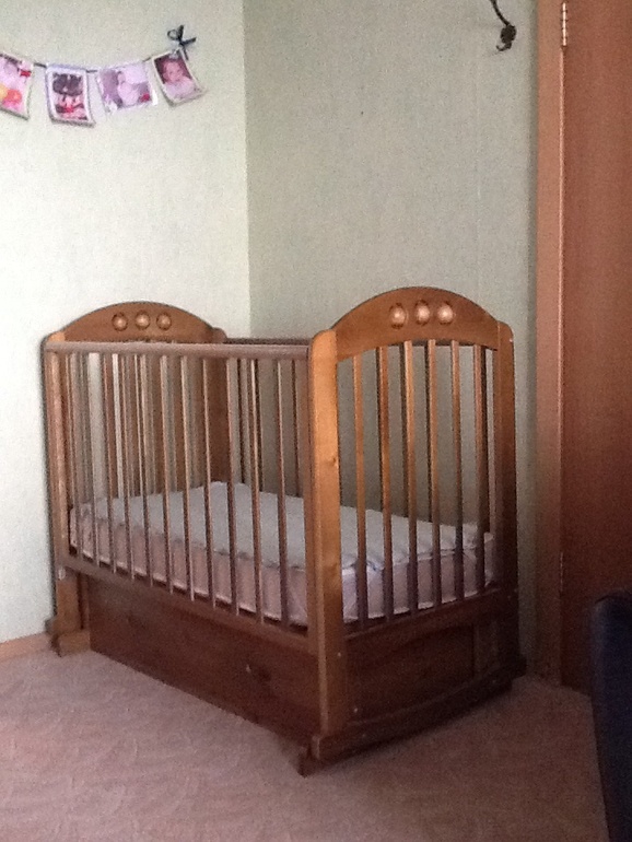Продам детскую кроватку