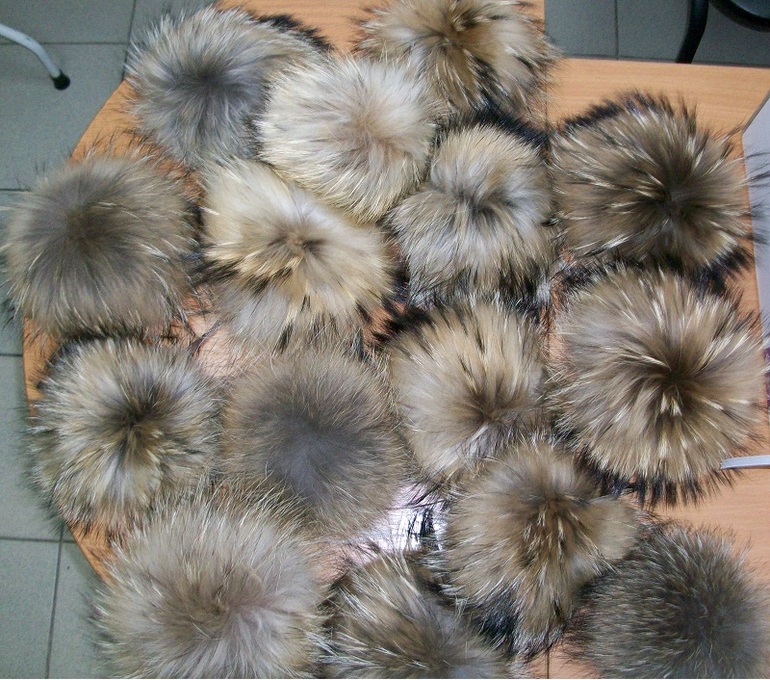 Меховые помпоны в наличии! Высылаем в регионы!