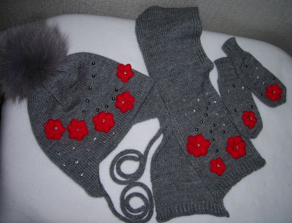 Новые детские комплекты и шапочки