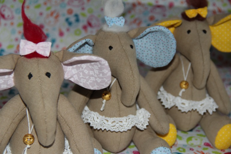 СЛОНИКИ...на выставку...